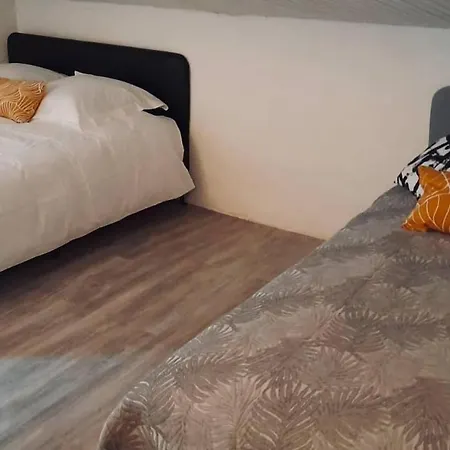 Rooftop 2 Bed With Sea View * Fréjus