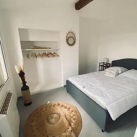 Rooftop 2 Bed With Sea View *