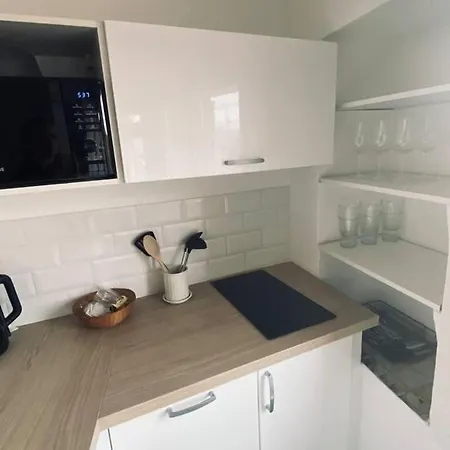 Rooftop 2 Bed With Sea View * Fréjus